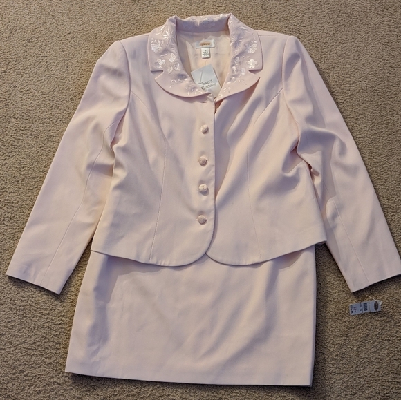 New With Tags Talbots Light Pink Skirt Suit Set Blazer & Skirt Size 16 - Picture 1 of 10